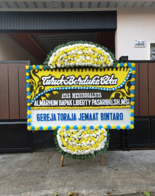 Papan Bunga Duka di Legok Kidul
