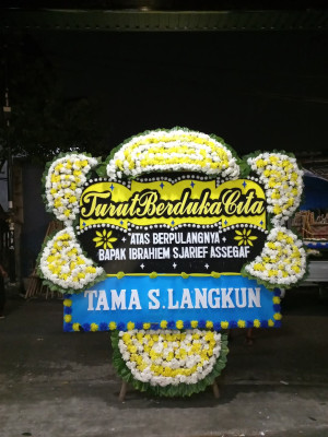 Papan Bunga Duka di Legok Kidul